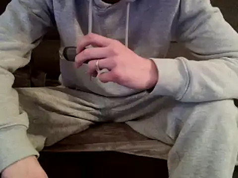 ElViko11 online show from December 2024 03:55:01 PM