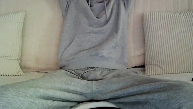 ElViko11 online show from February 2025 02:38:01 PM