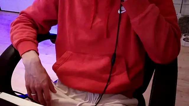 ElViko11 online show from November 2025 12:22:02 AM