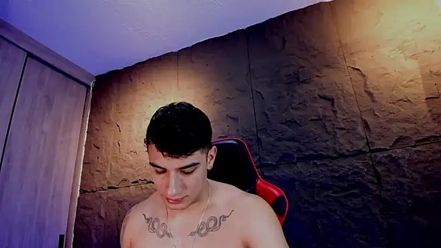 Snapshot of joseph_boy chatting on October 2025 11:08:02 AM joseph boy online show from October 2025 11:08:02 AM