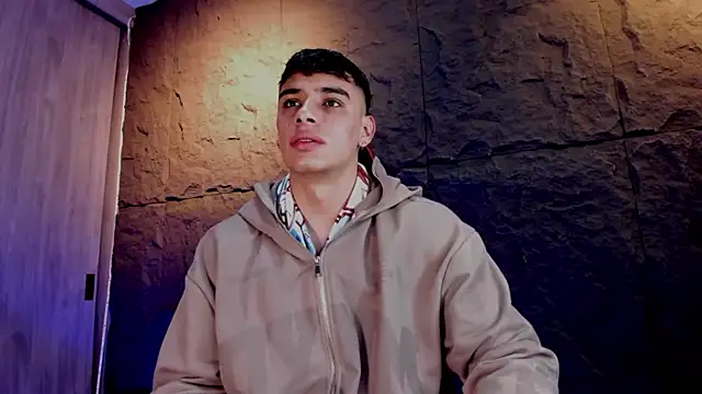 Snapshot of joseph_boy chatting on October 2025 11:31:01 AM joseph boy online show from October 2025 11:31:01 AM