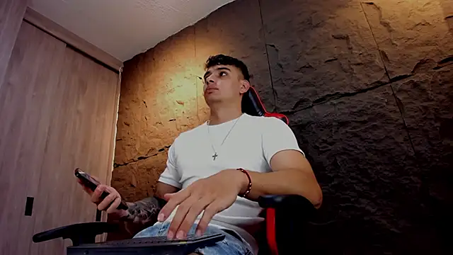 Snapshot of joseph_boy chatting on October 2025 11:46:02 AM joseph boy online show from October 2025 11:46:02 AM