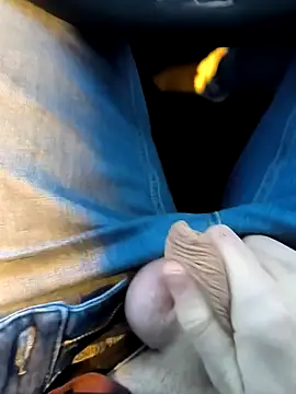 Snapshot of geilehecke1 chatting on January 2025 04:02:02 PM geilehecke1 online show from January 2025 04:02:02 PM