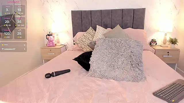 Snapshot of CyntiaAdams chatting on September 2025 08:02:02 PM CyntiaAdams online show from September 2025 08:02:02 PM