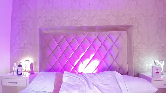 Snapshot of LiaFlowers chatting on January 2025 04:21:01 AM LiaFlowers online show from January 2025 04:21:01 AM