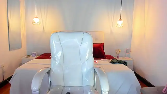 Emma23   online show from December 2024 03:04:01 AM