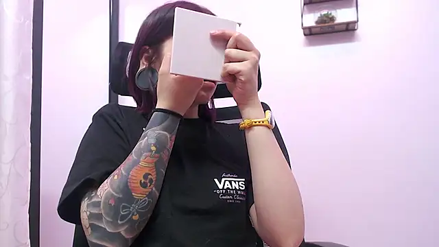 HORNET  online show from September 2025 04:23:01 AM