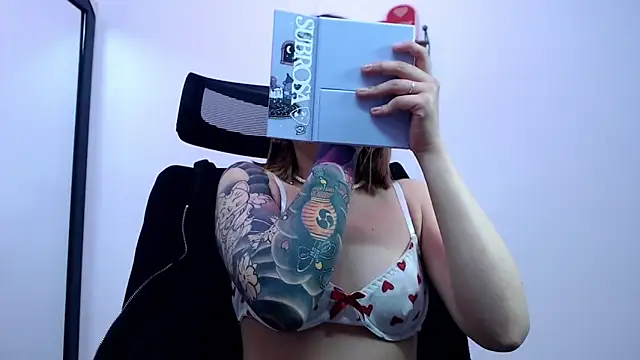 HORNET  online show from October 2025 09:14:02 PM