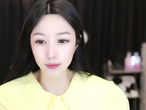 Nuyoah-77 online show from February 2025 02:12:01 PM