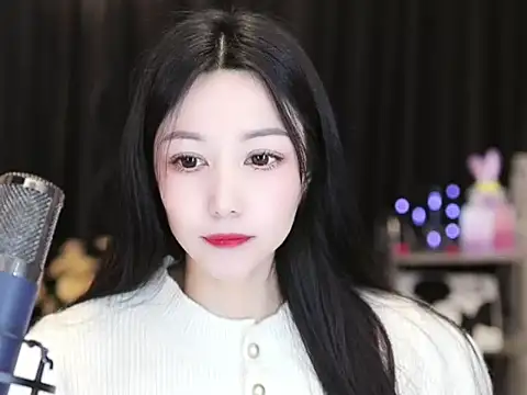 Nuyoah-77 online show from March 2025 03:59:01 PM