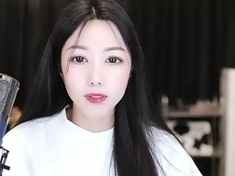 Nuyoah-77 online show from March 2025 02:59:02 PM