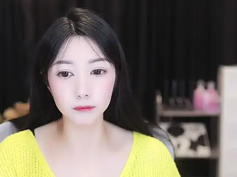 Nuyoah-77 online show from October 2025 03:21:02 PM