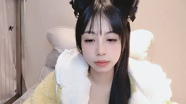 -Hottie online show from December 2024 06:42:02 PM