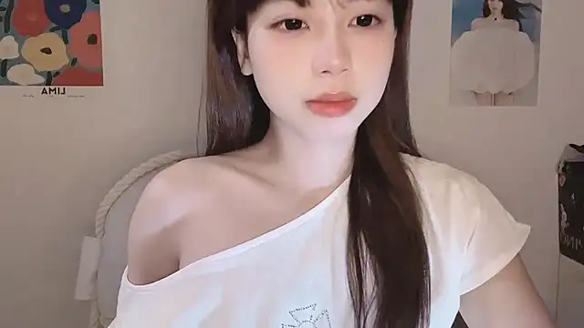 -Hottie online show from October 2025 07:59:01 PM