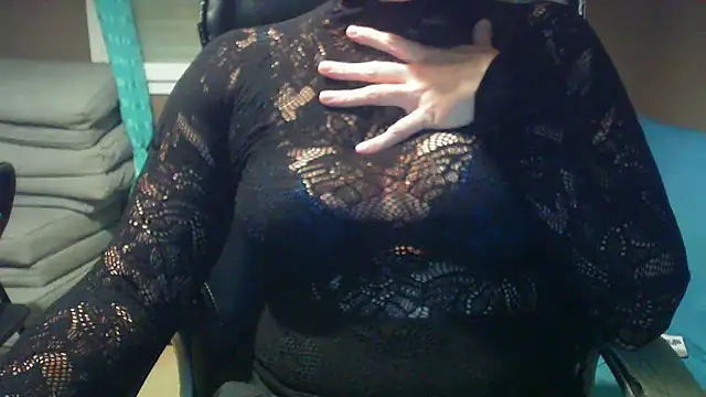 Raptor82 online show from October 2025 07:33:02 PM