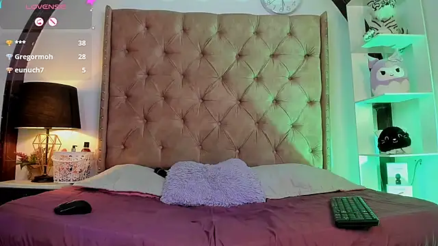 LadyAvalon online show from March 2025 11:00:02 PM