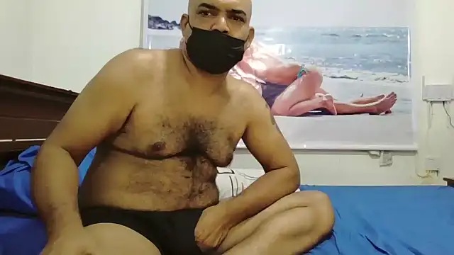 Snapshot of Maya8175 chatting on December 2024 12:32:02 AM Maya8175 online show from December 2024 12:32:02 AM