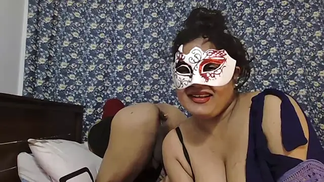 Snapshot of Maya8175 chatting on March 2025 08:20:02 PM Maya8175 online show from March 2025 08:20:02 PM