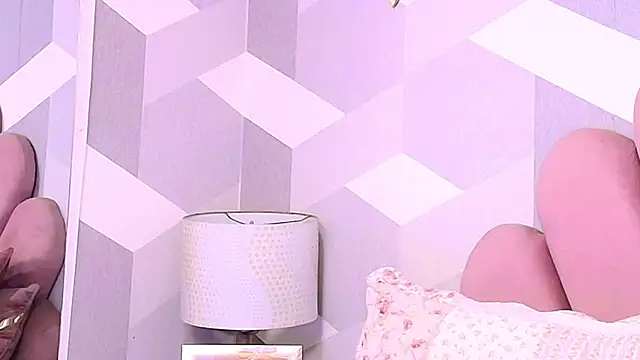 KylieMonnett online show from October 2025 08:31:01 PM