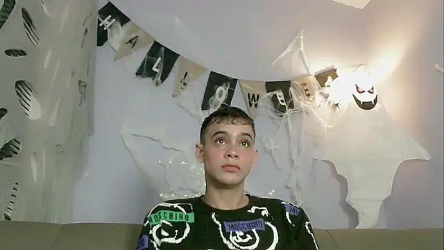 Snapshot of zacariasss_ chatting on October 2025 03:21:02 AM zacariasss online show from October 2025 03:21:02 AM