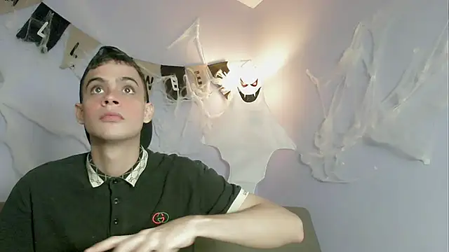 Snapshot of zacariasss_ chatting on October 2025 03:40:01 AM zacariasss online show from October 2025 03:40:01 AM