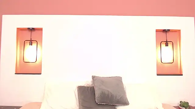 Snapshot of Miley_Collins chatting on December 2024 11:14:02 PM Miley Collins online show from December 2024 11:14:02 PM