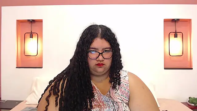 Snapshot of Miley_Collins chatting on December 2024 04:59:02 PM Miley Collins online show from December 2024 04:59:02 PM