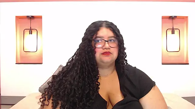 Snapshot of Miley_Collins chatting on December 2024 12:15:02 AM Miley Collins online show from December 2024 12:15:02 AM