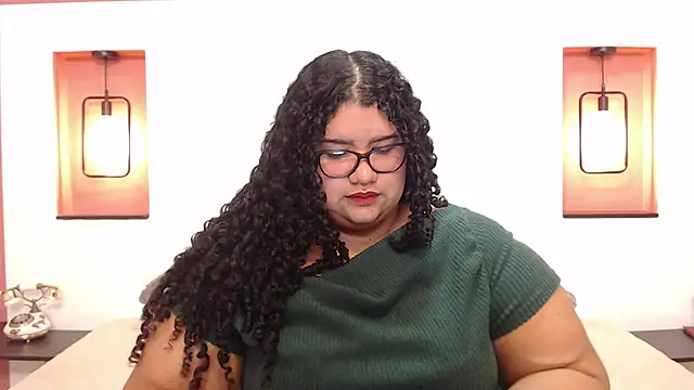 Snapshot of Miley_Collins chatting on January 2025 04:27:01 PM Miley Collins online show from January 2025 04:27:01 PM