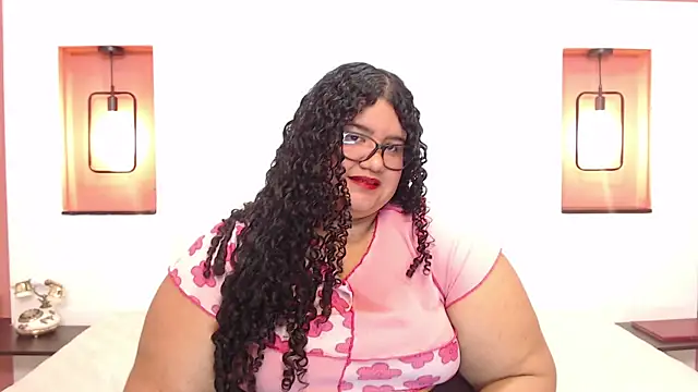 Snapshot of Miley_Collins chatting on January 2025 08:11:01 PM Miley Collins online show from January 2025 08:11:01 PM