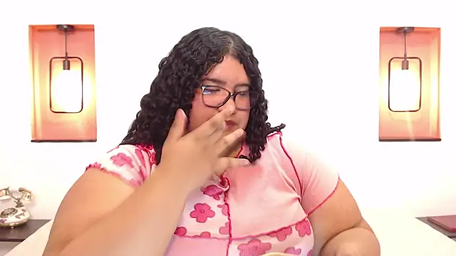 Snapshot of Miley_Collins chatting on January 2025 02:36:01 AM Miley Collins online show from January 2025 02:36:01 AM