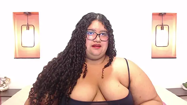 Snapshot of Miley_Collins chatting on February 2025 11:46:02 PM Miley Collins online show from February 2025 11:46:02 PM