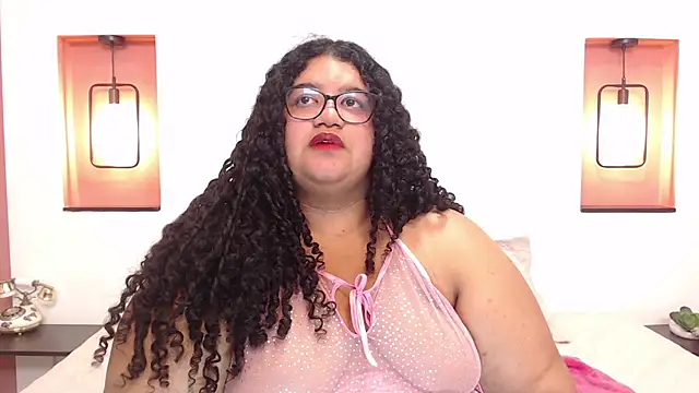 Snapshot of Miley_Collins chatting on February 2025 05:20:01 AM Miley Collins online show from February 2025 05:20:01 AM