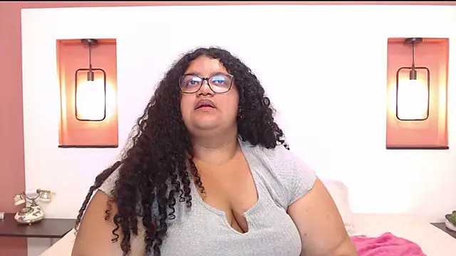 Snapshot of Miley_Collins chatting on March 2025 07:47:02 PM Miley Collins online show from March 2025 07:47:02 PM