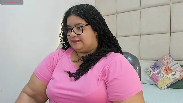 Snapshot of Miley_Collins chatting on November 2025 07:37:01 PM Miley Collins online show from November 2025 07:37:01 PM