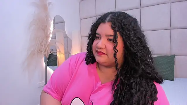 Snapshot of Miley_Collins chatting on December 2025 08:05:01 PM Miley Collins online show from December 2025 08:05:01 PM