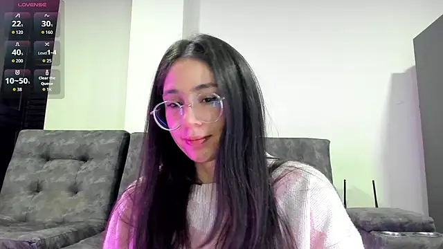 emmadiaz1 online show from November 2025 03:40:02 AM