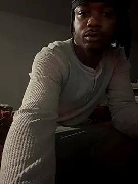 Snapshot of SluttyLyfe4L chatting on November 2025 07:20:01 AM SluttyLyfe4L online show from November 2025 07:20:01 AM