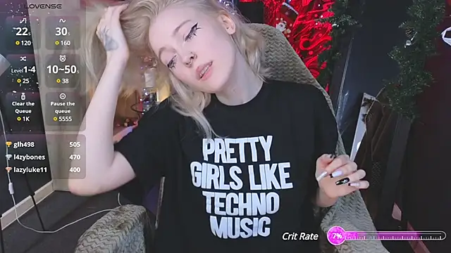 Snapshot of Crackling_Tatii chatting on December 2024 01:18:01 AM Crackling Tatii online show from December 2024 01:18:01 AM