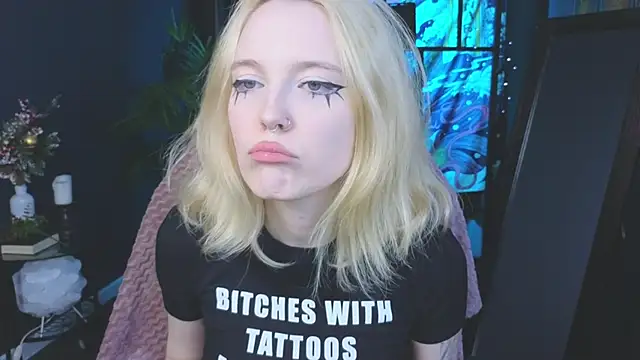 Snapshot of Crackling_Tatii chatting on February 2025 08:58:02 PM Crackling Tatii online show from February 2025 08:58:02 PM