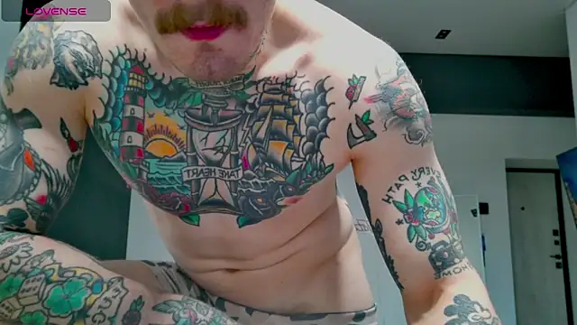 Snapshot of white_King9999 chatting on October 2025 12:17:01 PM white King9999 online show from October 2025 12:17:01 PM