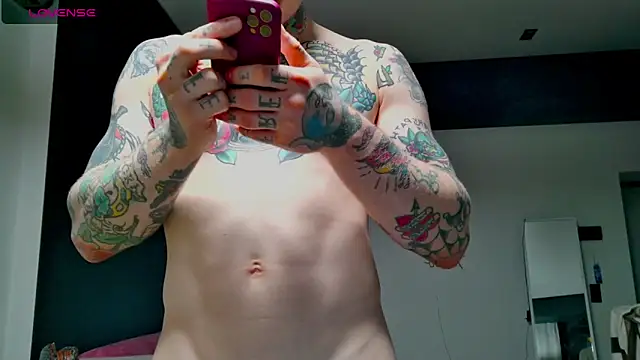 Snapshot of white_King9999 chatting on October 2025 03:43:01 AM white King9999 online show from October 2025 03:43:01 AM