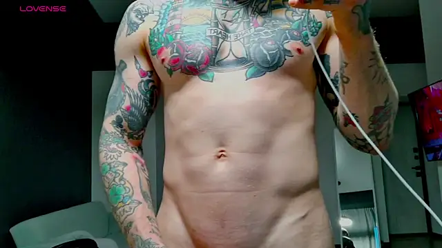 Snapshot of white_King9999 chatting on November 2025 01:23:02 PM white King9999 online show from November 2025 01:23:02 PM