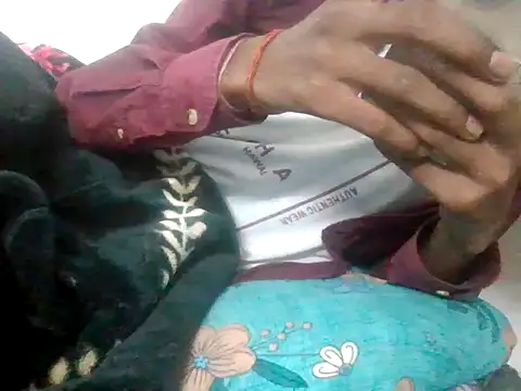 devilsam3327 online show from October 2025 05:44:02 PM