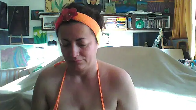 MariaAnaSunshine online show from October 2025 07:42:02 AM