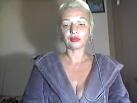 Snapshot of MaryJane441 chatting on October 2025 07:21:01 PM MaryJane441 online show from October 2025 07:21:01 PM