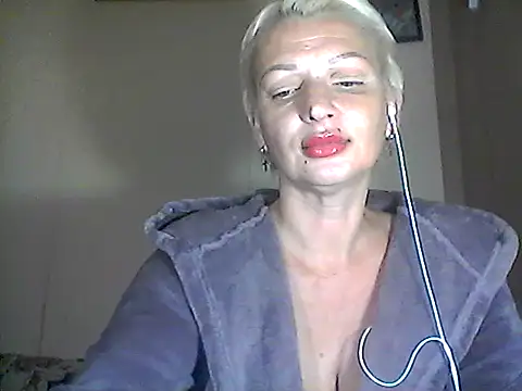 Snapshot of MaryJane441 chatting on October 2025 07:34:01 PM MaryJane441 online show from October 2025 07:34:01 PM