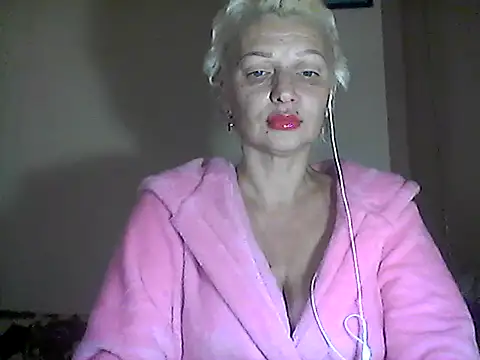 Snapshot of MaryJane441 chatting on November 2025 08:19:01 PM MaryJane441 online show from November 2025 08:19:01 PM