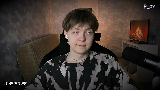 Snapshot of charonbaby1 chatting on September 2025 08:46:01 PM charonbaby1 online show from September 2025 08:46:01 PM