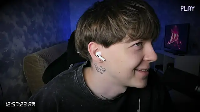 Snapshot of charonbaby1 chatting on October 2025 09:57:01 PM charonbaby1 online show from October 2025 09:57:01 PM